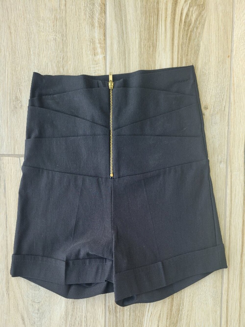 Charlotte Russe Black Pull-On Spandex Rayon Shorts – Size Medium